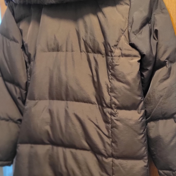 Women's Winter Coat - Picture 4 of 9